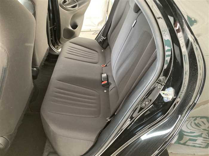 2021 Toyota Yaris 5BA-KSP210 (UW-69f5a9e285b67)[13]