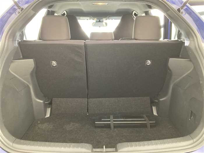2021 Toyota Yaris 5BA-KSP210 (UW-69f5a9e2d43d4)[11]