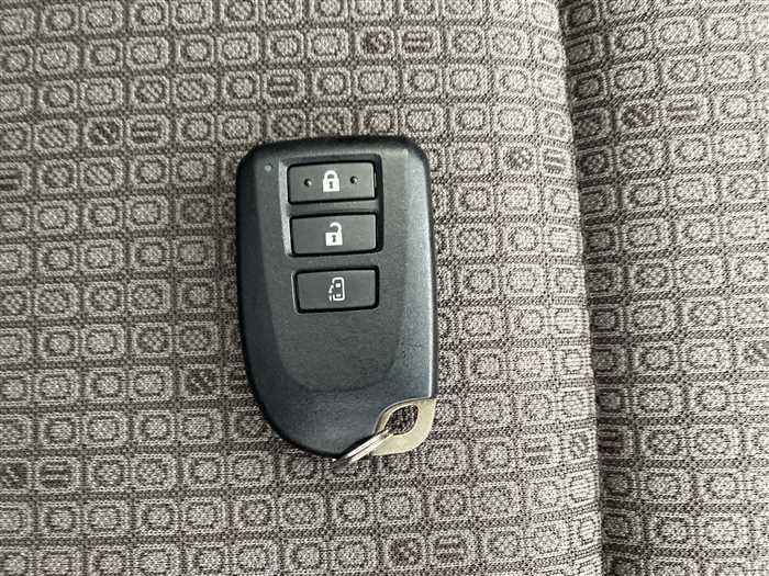 2016 Toyota Porte DBA-NSP141 (UW-69f5a9e376bf6)[22]