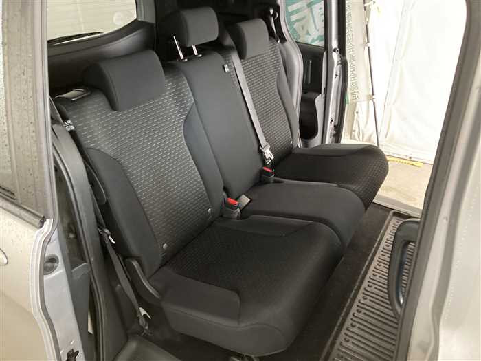 2015 Honda Freed Spike DBA-GB3 (UW-69f5a9e3f1fbd)[10]