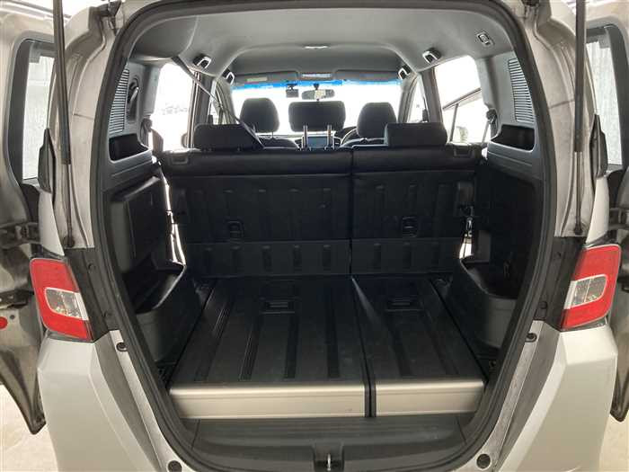 2015 Honda Freed Spike DBA-GB3 (UW-69f5a9e3f1fbd)[11]