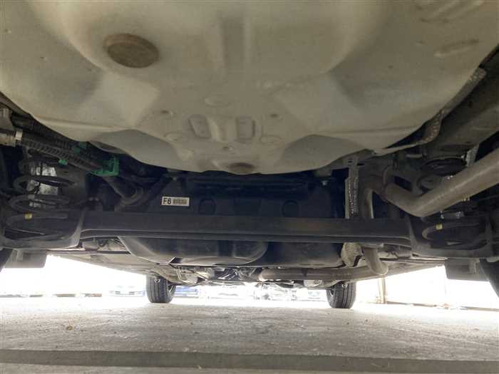 2015 Toyota Corolla Axio DBA-NRE160 (UW-69f5a9e77a90e)[6]