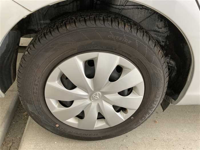 2015 Toyota Corolla Axio DBA-NRE160 (UW-69f5a9e77a90e)[8]