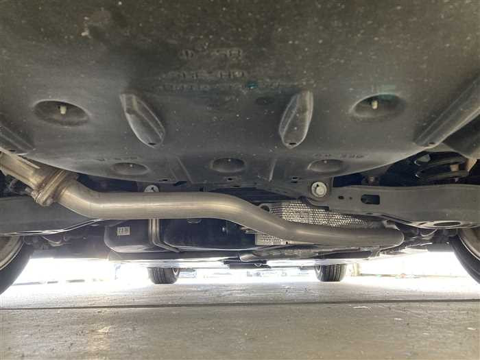 2017 Toyota Camry Hybrid DAA-AXVH70 (UW-69f5a9efaa98b)[6]