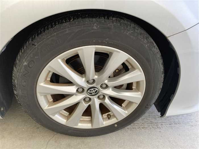 2017 Toyota Camry Hybrid DAA-AXVH70 (UW-69f5a9efaa98b)[7]