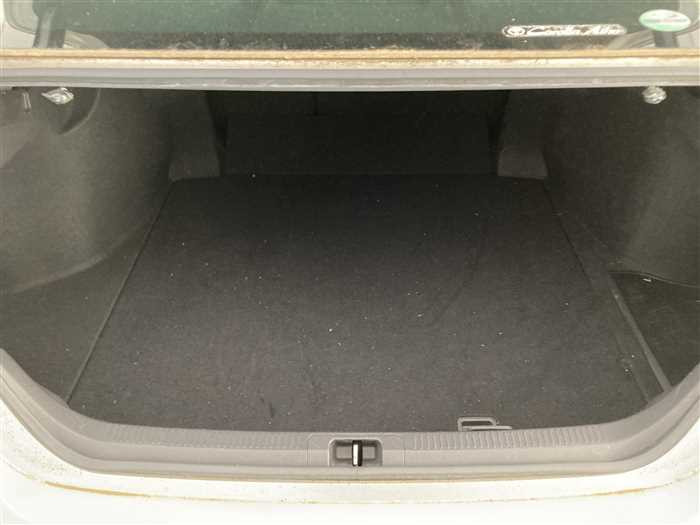 2017 Toyota Camry Hybrid DAA-AXVH70 (UW-69f5a9efaa98b)[11]