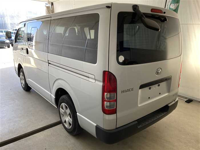 2020 Toyota Hiace Van CBF-TRH200V (UW-69f5a9f089584)[3]