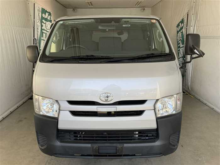2020 Toyota Hiace Van CBF-TRH200V (UW-69f5a9f089584)[4]