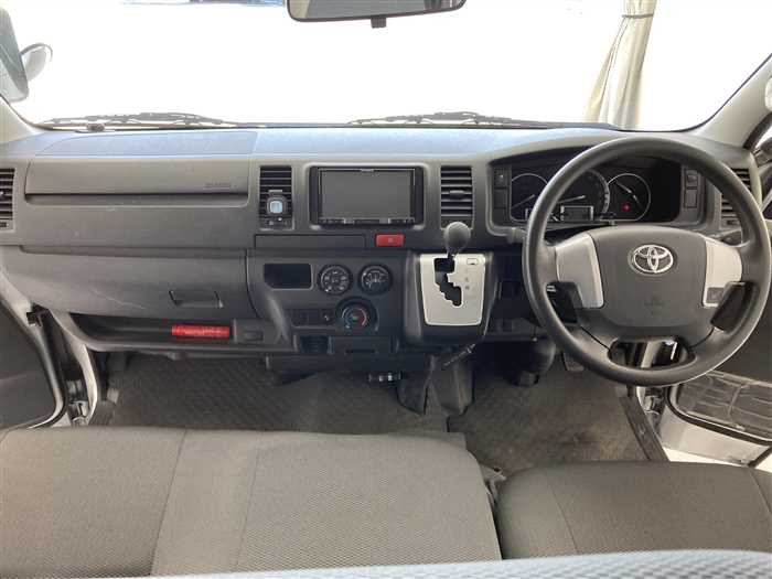 2020 Toyota Hiace Van CBF-TRH200V (UW-69f5a9f089584)[16]