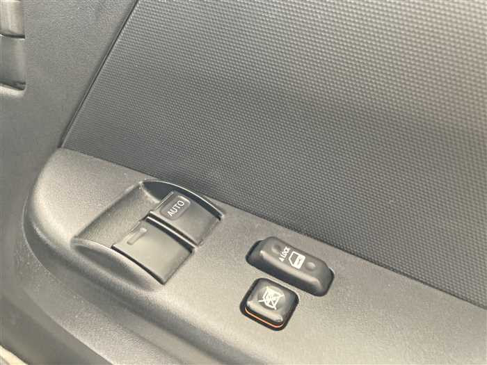 2020 Toyota Hiace Van CBF-TRH200V (UW-69f5a9f089584)[19]