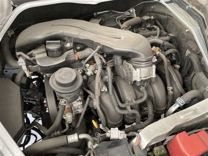 2020 Toyota Hiace Van CBF-TRH200V (UW-69f5a9f089584)[25]