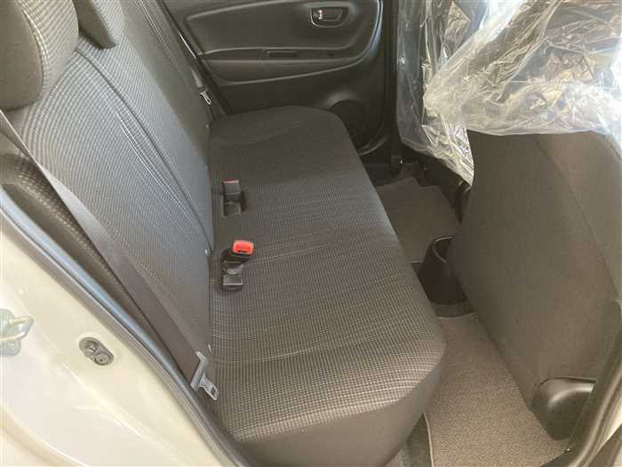 2017 Toyota Vitz DBA-NSP130 (UW-69f5a9f0a04dc)[10]