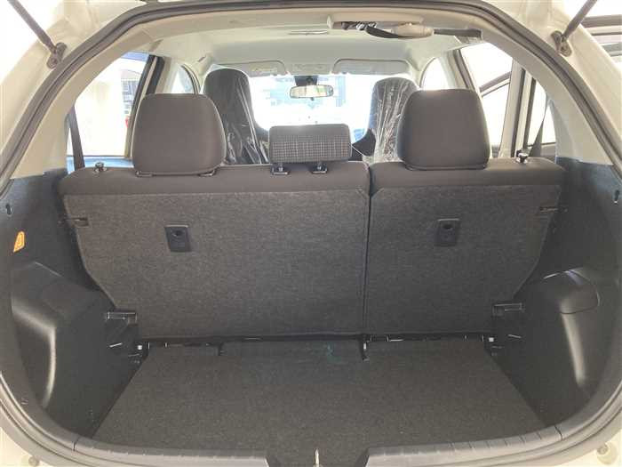 2017 Toyota Vitz DBA-NSP130 (UW-69f5a9f0a04dc)[11]