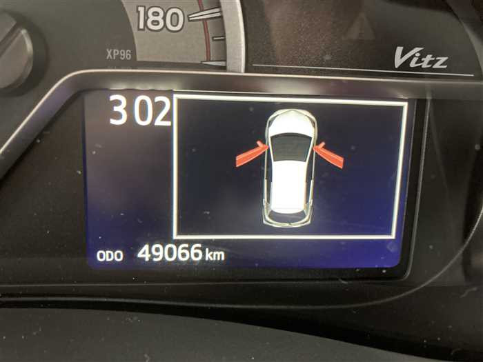 2017 Toyota Vitz DBA-NSP130 (UW-69f5a9f0a04dc)[22]