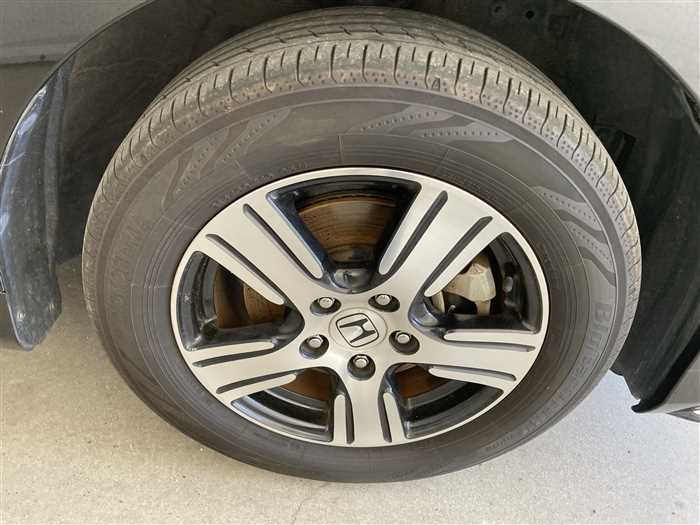 2017 Honda Odyssey Hybrid DAA-RC4 (UW-69f5a9f0b8b64)[7]