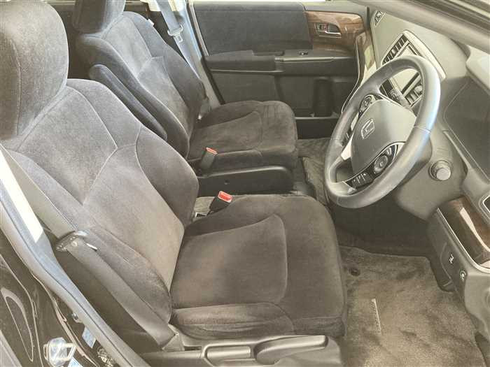 2017 Honda Odyssey Hybrid DAA-RC4 (UW-69f5a9f0b8b64)[9]