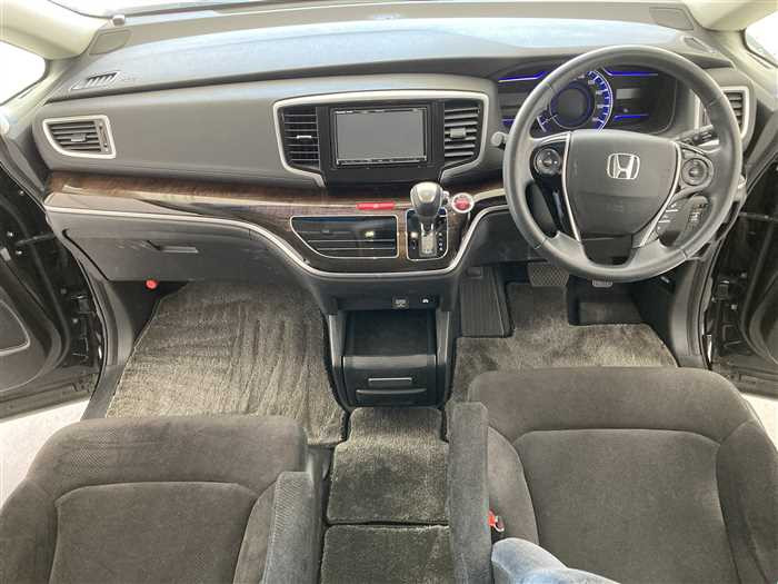 2017 Honda Odyssey Hybrid DAA-RC4 (UW-69f5a9f0b8b64)[16]