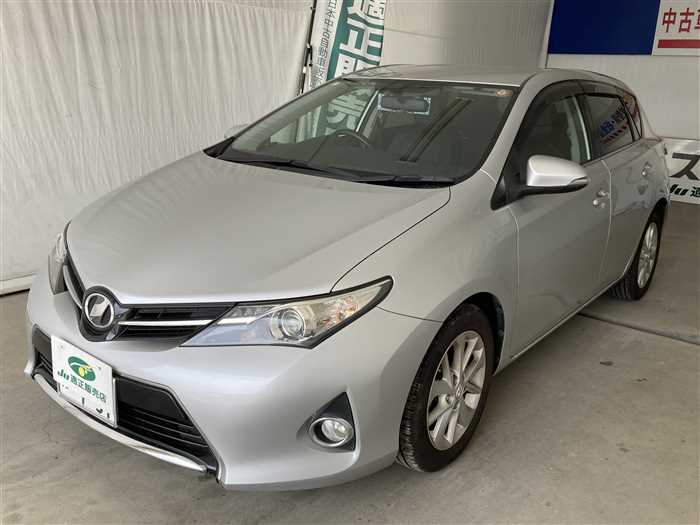 2012 Toyota Auris DBA-NZE181H