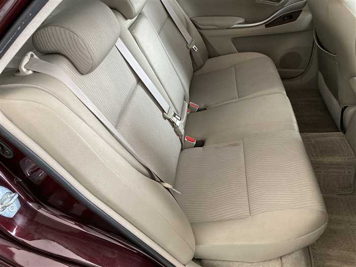 2011 Toyota Premio DBA-NZT260 (UW-69f5a9f768f08)[10]