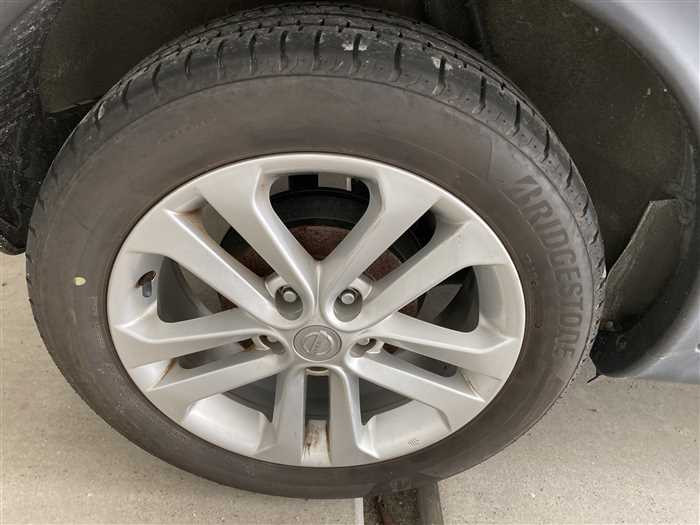 2020 Nissan JUKE DBA-YF15 (UW-69f5a9f792679)[8]