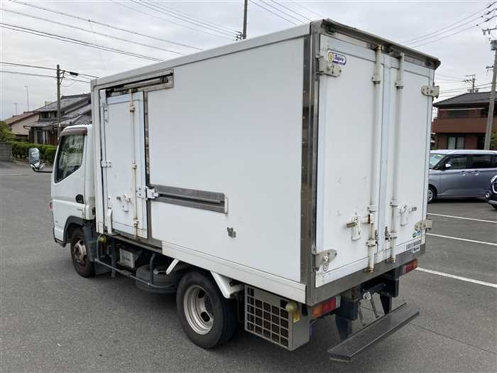 2015 Mitsubishi Canter TPG-FBA00 (UW-69f5a9fba63ed)[3]