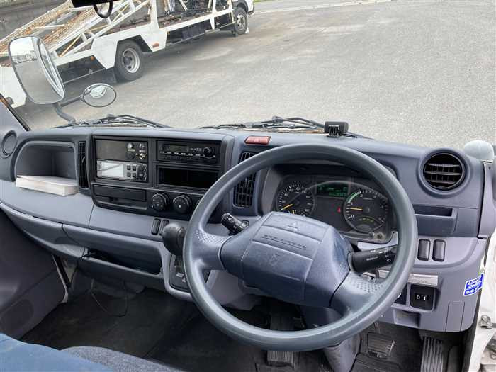 2015 Mitsubishi Canter TPG-FBA00 (UW-69f5a9fba63ed)[16]