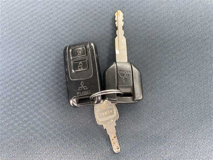 2015 Mitsubishi Canter TPG-FBA00 (UW-69f5a9fba63ed)[21]