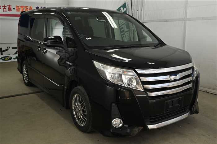 2016 Toyota Noah DAA-ZWR80W (UW-69f5a9fbea8e6)[2]