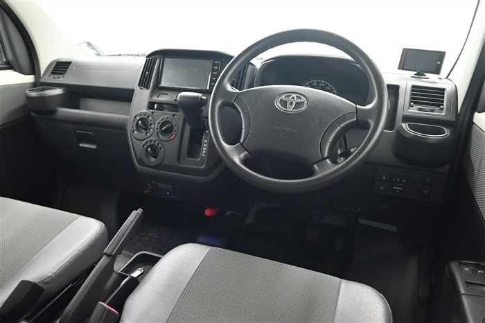 2021 Toyota Townace Van 5BF-S403M (UW-69f5a9fcd5685)[11]