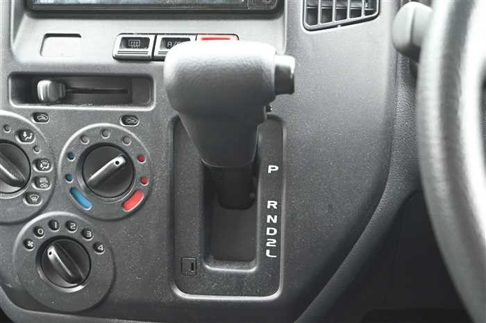 2021 Toyota Townace Van 5BF-S403M (UW-69f5a9fcd5685)[14]
