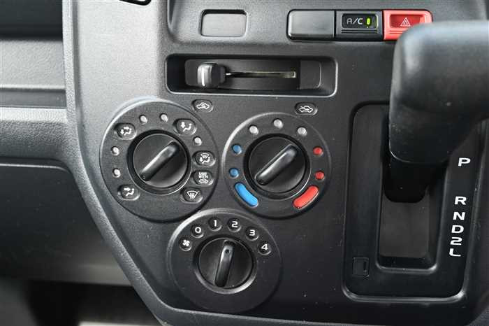 2021 Toyota Townace Truck 5BF-S403U (UW-69f5a9fd6b61a)[18]