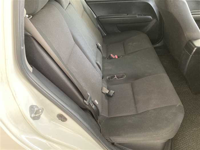 2016 Toyota Corolla Fielder DAA-NKE165G (UW-69f5a9fd935a9)[10]