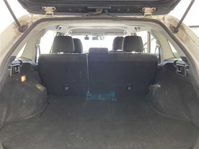 2016 Toyota Corolla Fielder DAA-NKE165G (UW-69f5a9fd935a9)[11]