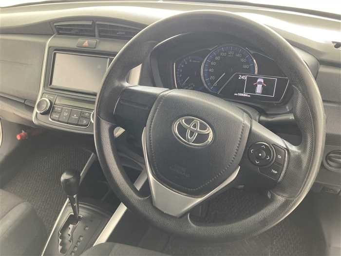 2016 Toyota Corolla Fielder DAA-NKE165G (UW-69f5a9fd935a9)[16]