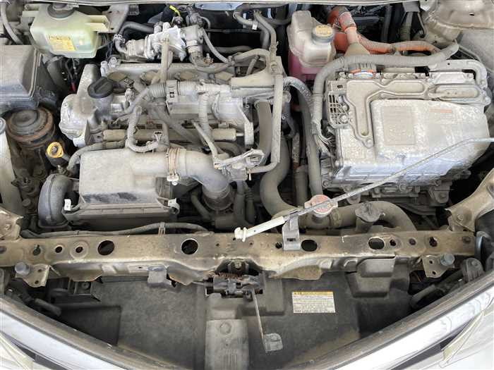 2016 Toyota Corolla Fielder DAA-NKE165G (UW-69f5a9fd935a9)[25]