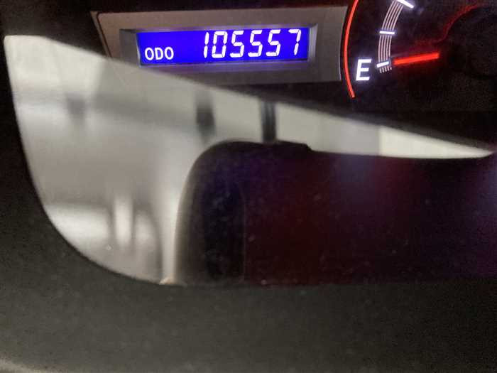 2009 Toyota Voxy DBA-ZRR70W (UW-69f5a9fe61337)[25]