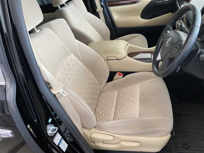 2017 Toyota Alphard Hybrid DAA-AYH30W (UW-69f5a9ff899d1)[9]