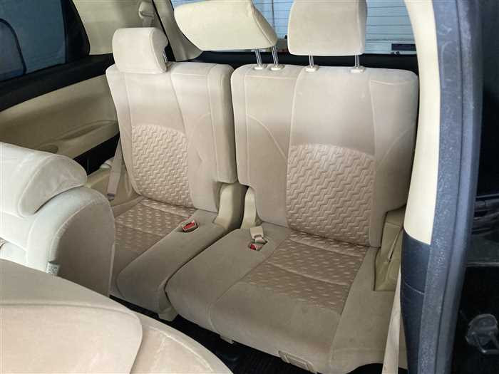 2017 Toyota Alphard Hybrid DAA-AYH30W (UW-69f5a9ff899d1)[13]