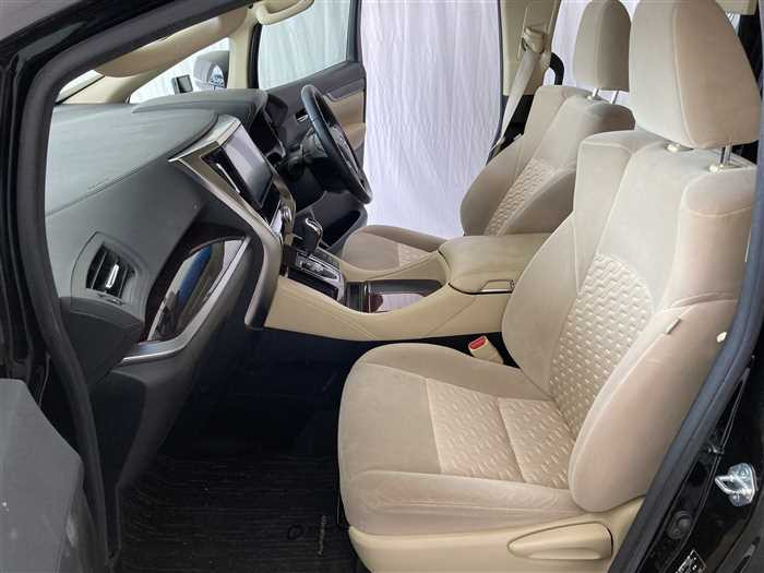 2017 Toyota Alphard Hybrid DAA-AYH30W (UW-69f5a9ff899d1)[15]