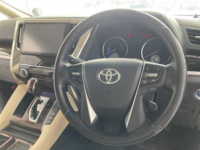2017 Toyota Alphard Hybrid DAA-AYH30W (UW-69f5a9ff899d1)[21]