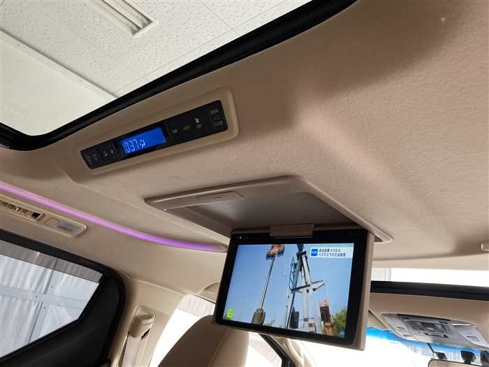 2017 Toyota Alphard Hybrid DAA-AYH30W (UW-69f5a9ff899d1)[23]