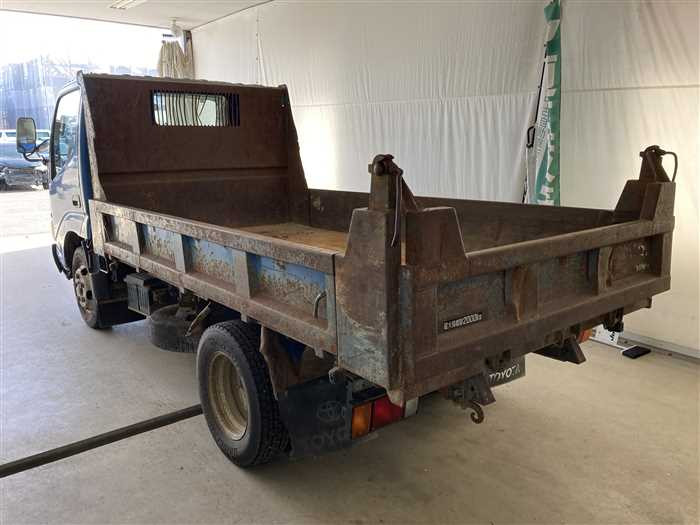 2005 Toyota Dyna PB-XZU351D (UW-69f5aa00c2221)[3]