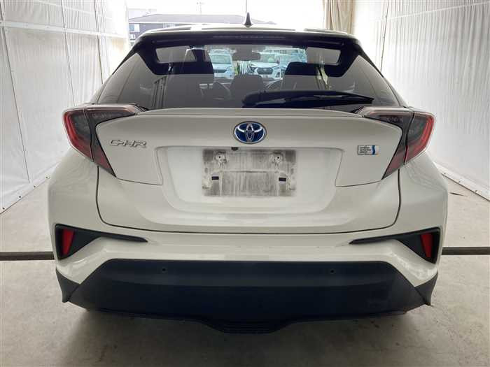 2018 Toyota C-HR DAA-ZYX10 (UW-69f5aa029df70)[5]