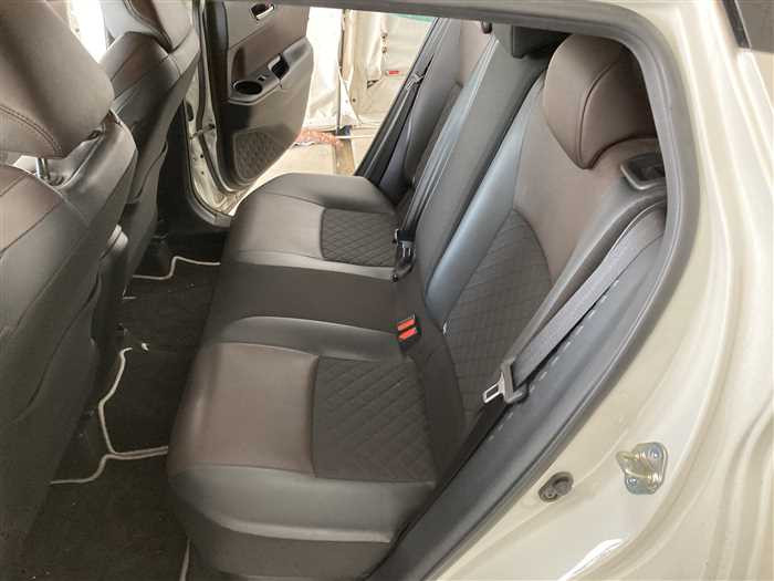 2018 Toyota C-HR DAA-ZYX10 (UW-69f5aa029df70)[14]