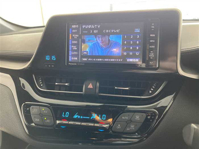 2018 Toyota C-HR DAA-ZYX10 (UW-69f5aa029df70)[21]
