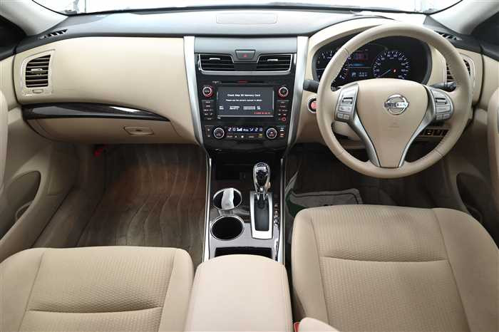 2018 Nissan Teana DBA-L33 (UW-69f5aa04daba9)[14]