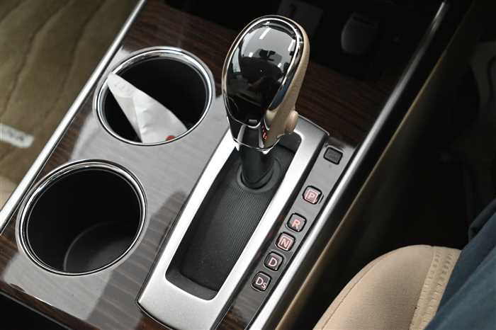 2018 Nissan Teana DBA-L33 (UW-69f5aa04daba9)[18]