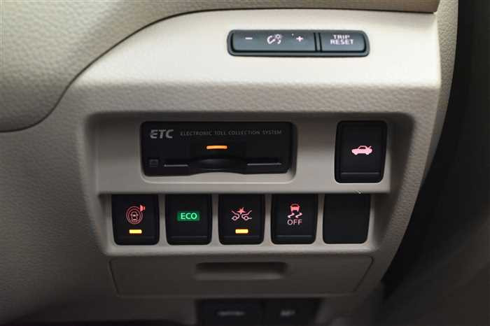 2018 Nissan Teana DBA-L33 (UW-69f5aa04daba9)[20]
