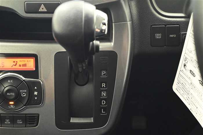 2016 Suzuki Solio DAA-MA36S (UW-69f5aa06356bc)[21]