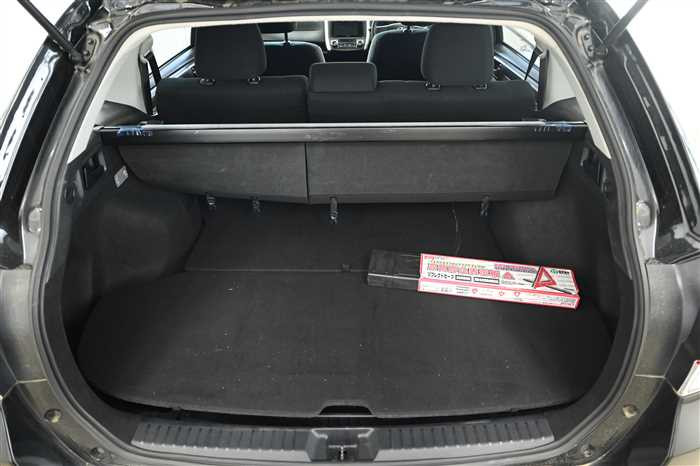 2021 Toyota Corolla Fielder 6AA-NKE165G (UW-69f5aa0663afd)[12]